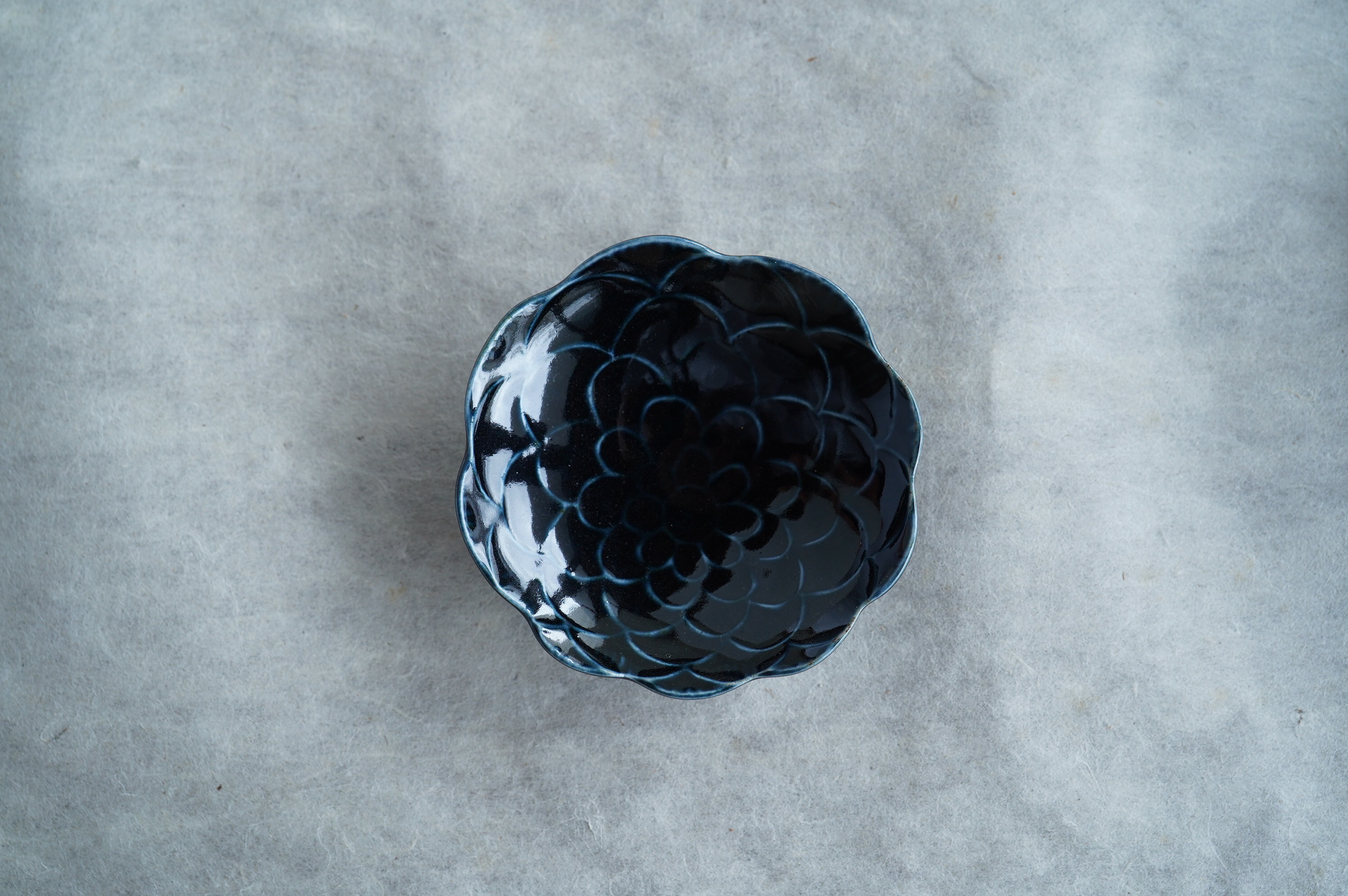 牡丹文豆皿/瑠璃